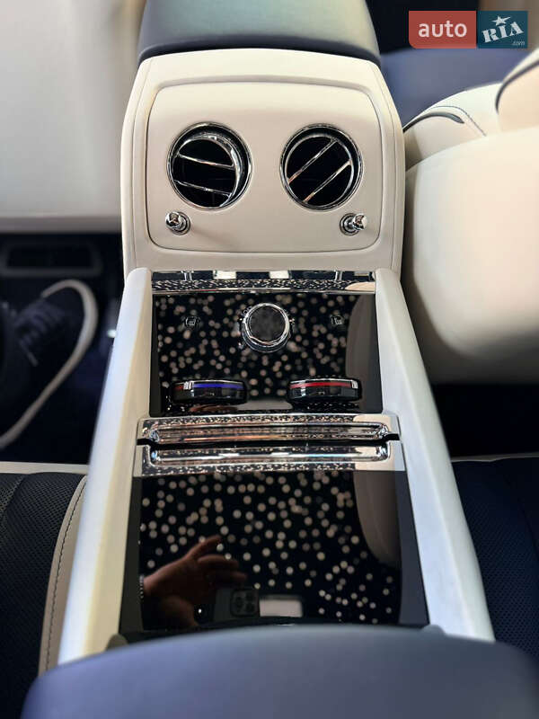Купе Rolls-Royce Spectre 2024 в Києві фото 28 Купе Rolls-Royce Spectre 2024 в Києві