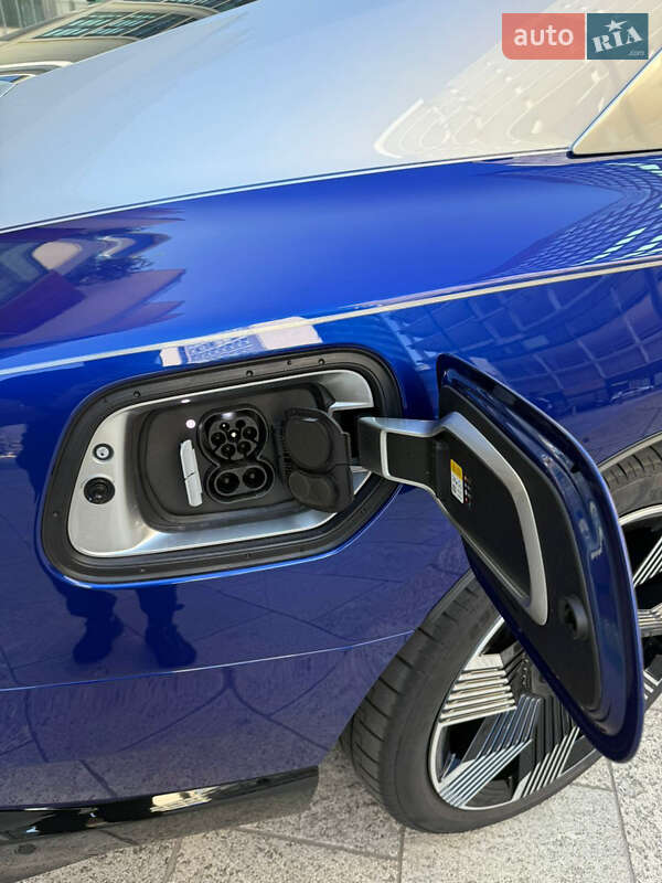 Купе Rolls-Royce Spectre 2024 в Києві фото 40 Купе Rolls-Royce Spectre 2024 в Києві