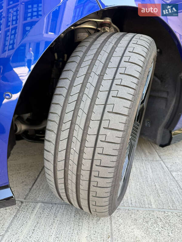 Купе Rolls-Royce Spectre 2024 в Києві фото 45 Купе Rolls-Royce Spectre 2024 в Києві