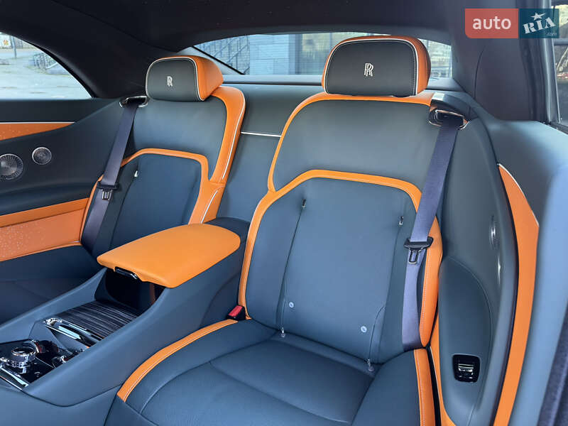 Купе Rolls-Royce Spectre 2024 в Києві фото 31 Купе Rolls-Royce Spectre 2024 в Києві