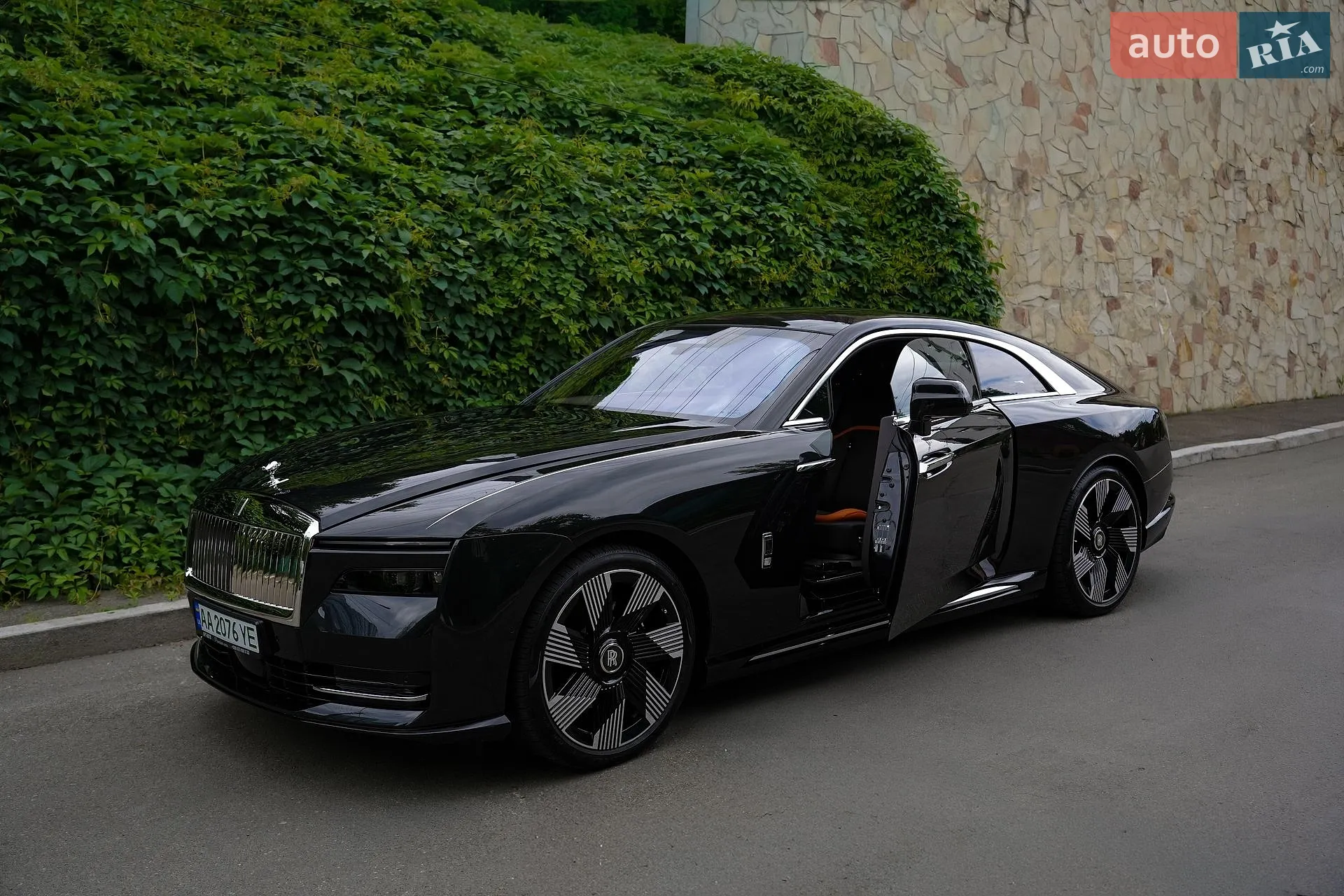 2024 Rolls-Royce Spectre - мініатюра 3