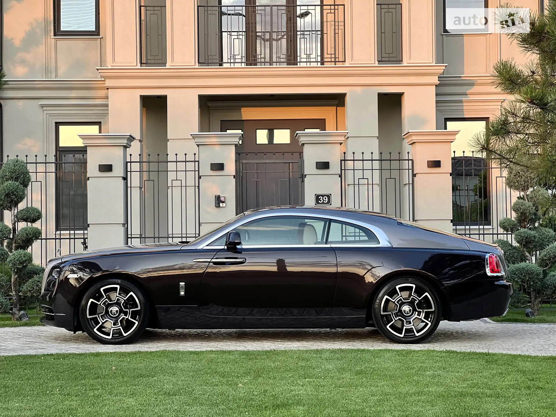 2014 Rolls-Royce Wraith - мініатюра 12