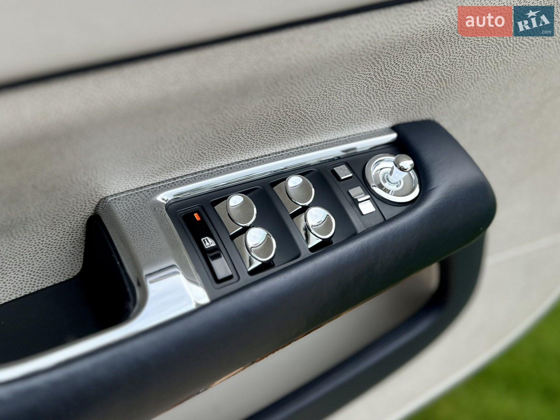 2015 Rolls-Royce Wraith - мініатюра 33