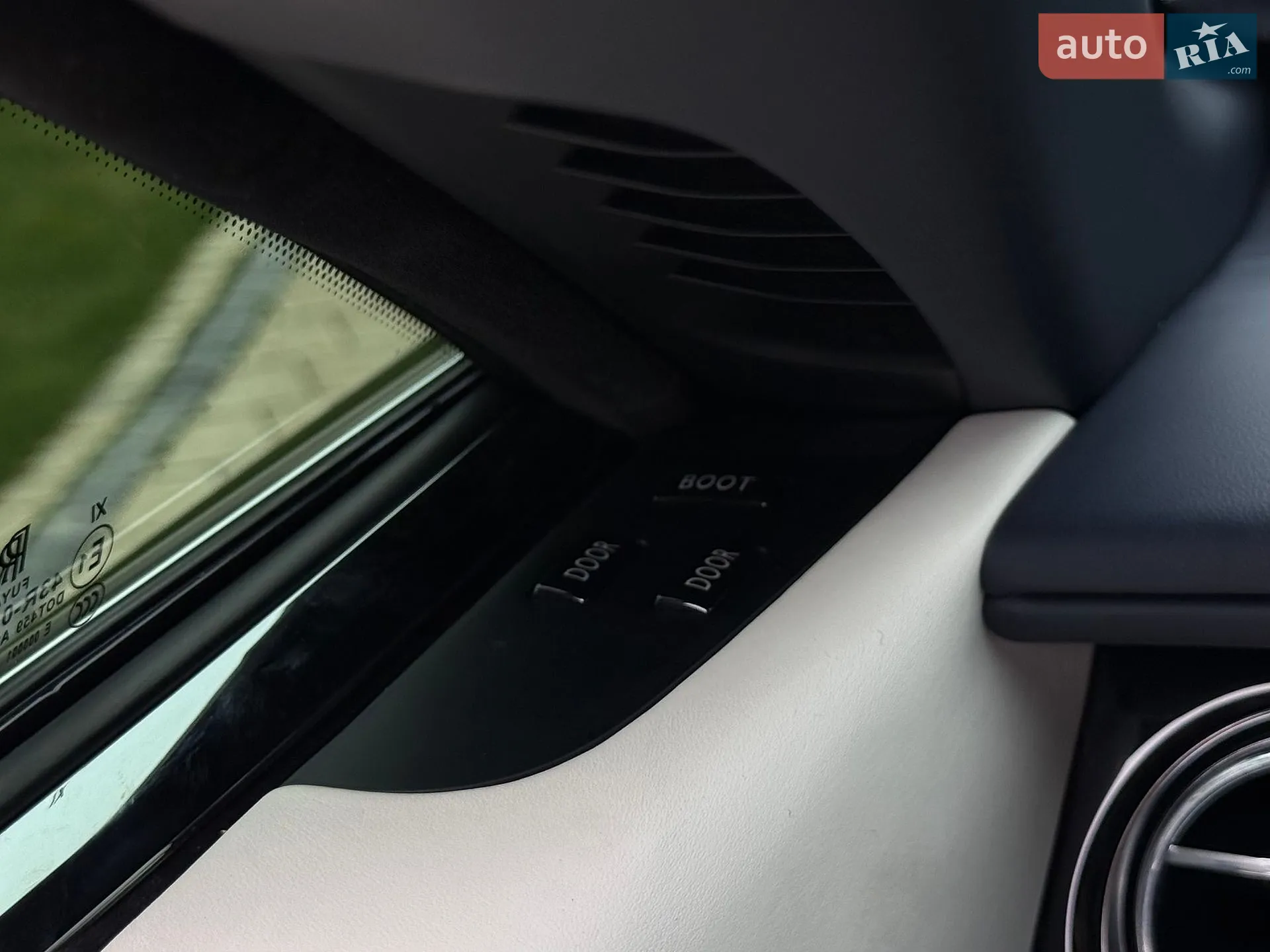 2015 Rolls-Royce Wraith - мініатюра 57