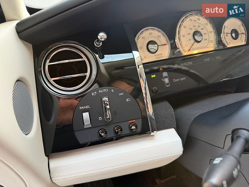 Купе Rolls-Royce Wraith 2015 в Киеве фото 62 Купе Rolls-Royce Wraith 2015 в Киеве