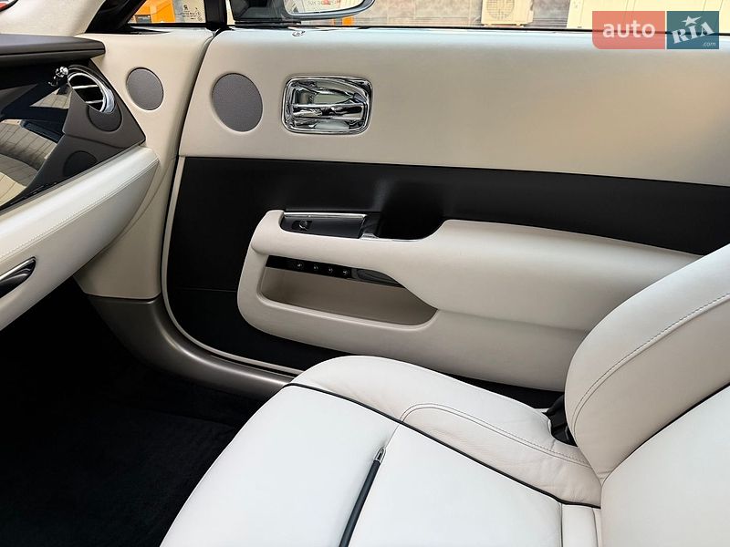 Купе Rolls-Royce Wraith 2015 в Киеве фото 69 Купе Rolls-Royce Wraith 2015 в Киеве