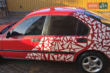 Хэтчбек Rover 200 1998 в 