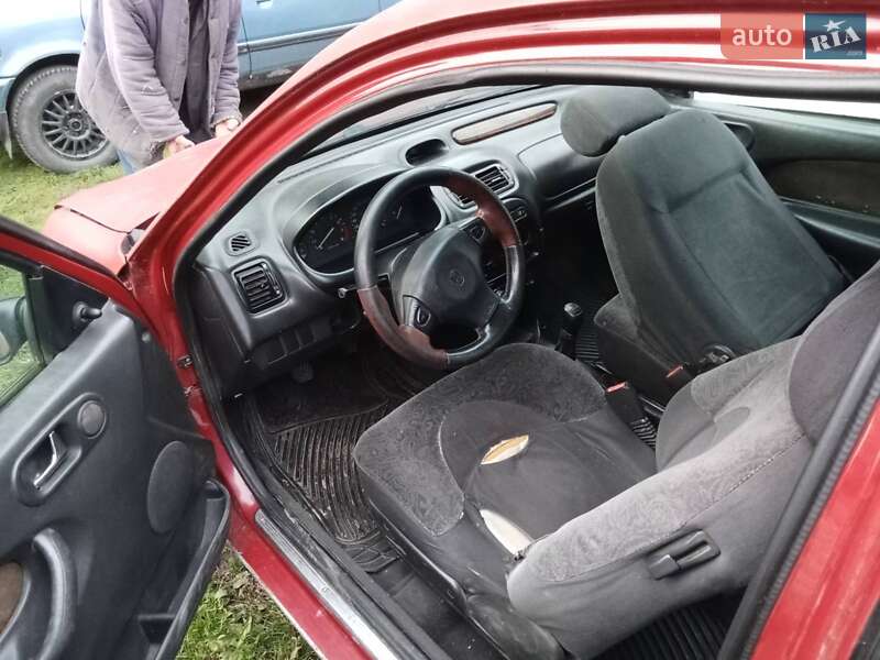 Хэтчбек Rover 214 1993 в Остроге