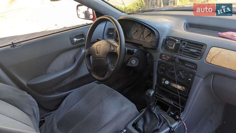 Седан Rover 620 1996 в 