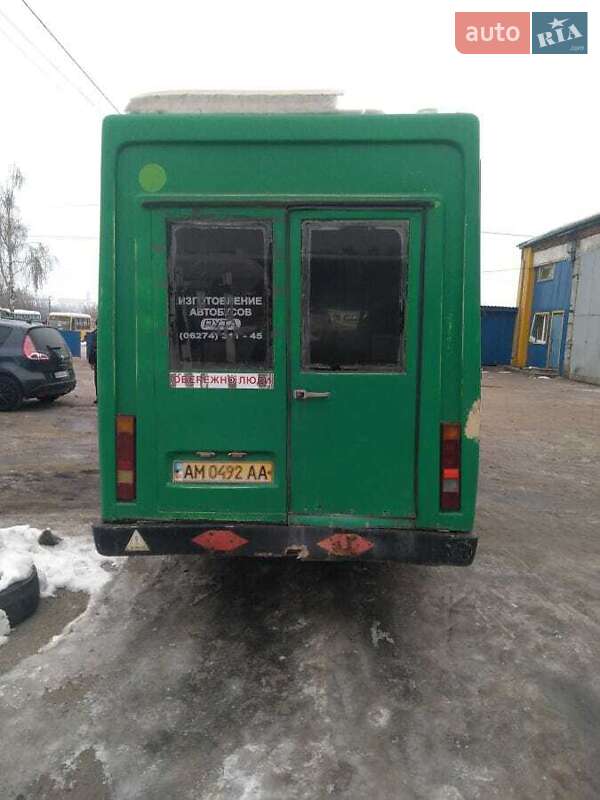 Микроавтобус РУТА А0483 2006 в Житомире