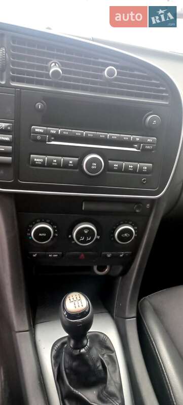Седан Saab 9-3 2011 в Сарнах