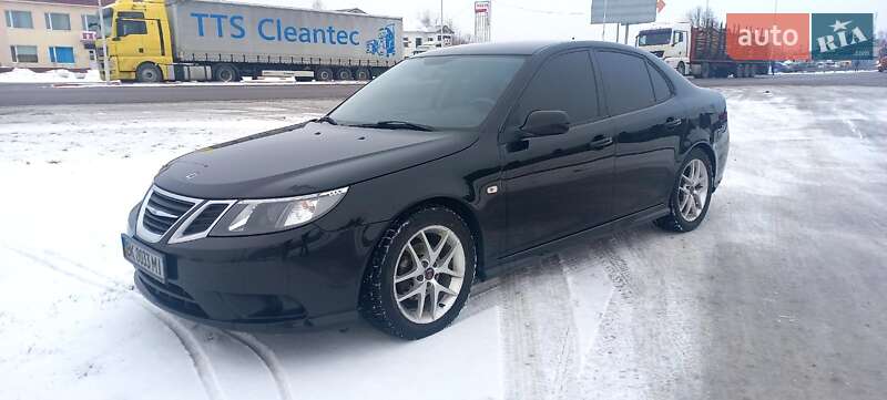 Седан Saab 9-3 2011 в Сарнах