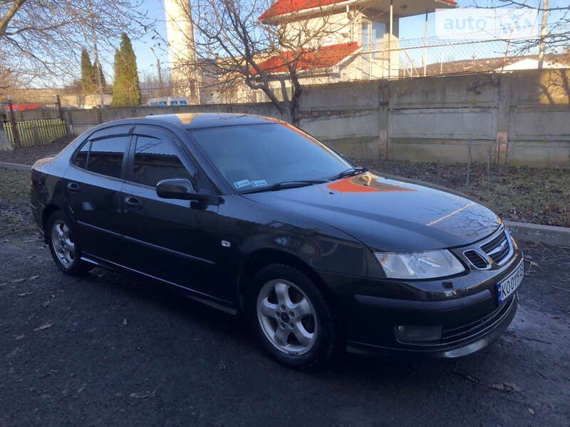 Седан Saab 9-3 2005 в Ужгороде