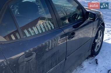 Седан Saab 9-3 2003 в 