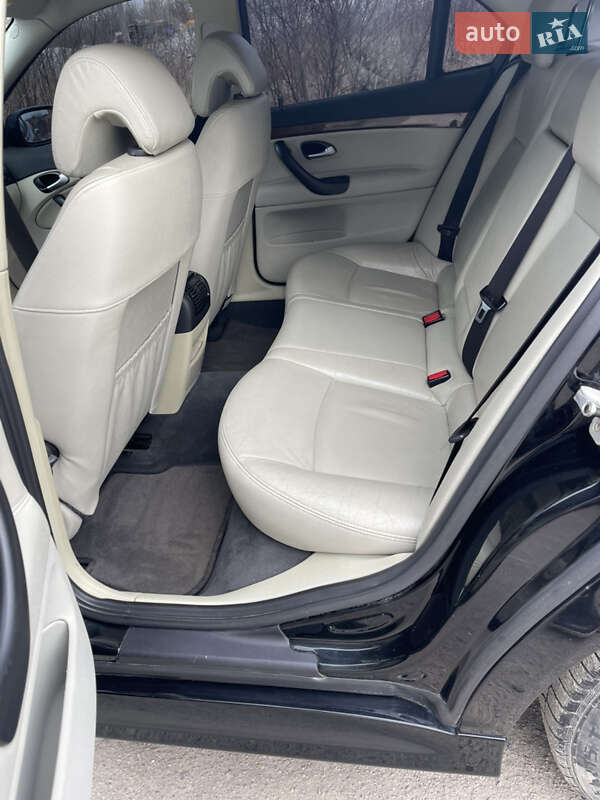 Седан Saab 9-3 2004 в Ровно