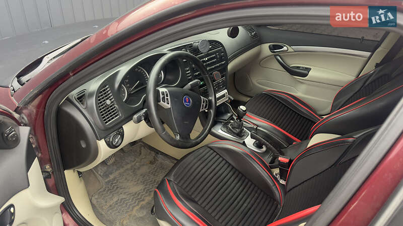 Седан Saab 9-3 2004 в Чернівцях