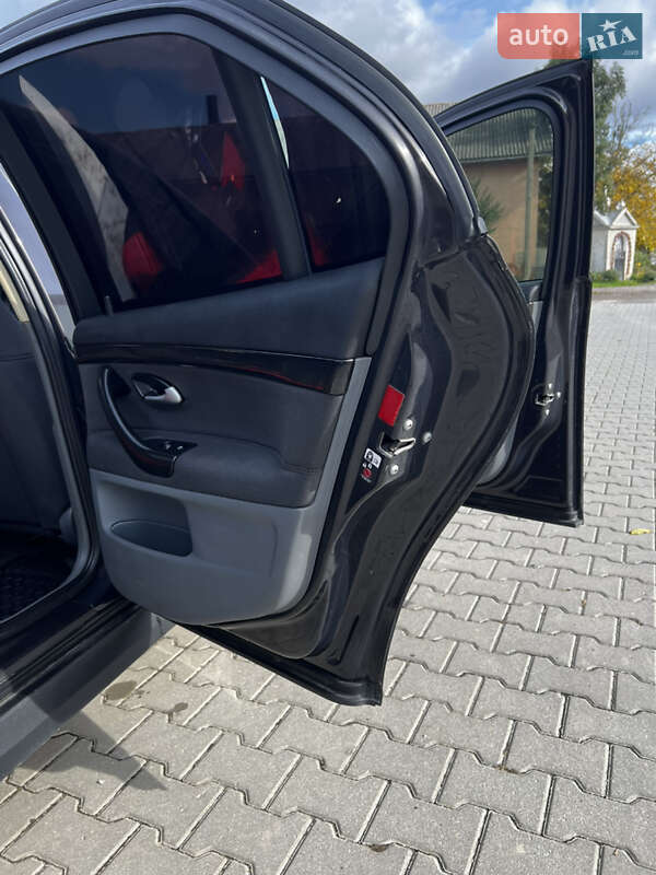 Седан Saab 9-3 2004 в Косове