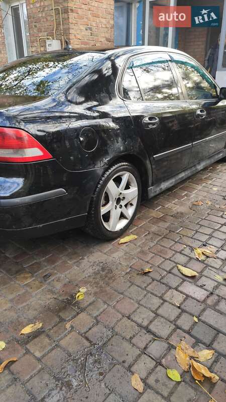 Седан Saab 9-3 2005 в Дымере