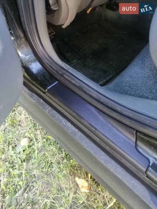 Седан Saab 9-3 2003 в Дубовом