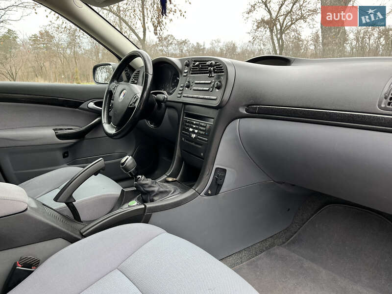 Седан Saab 9-3 2003 в Запорожье