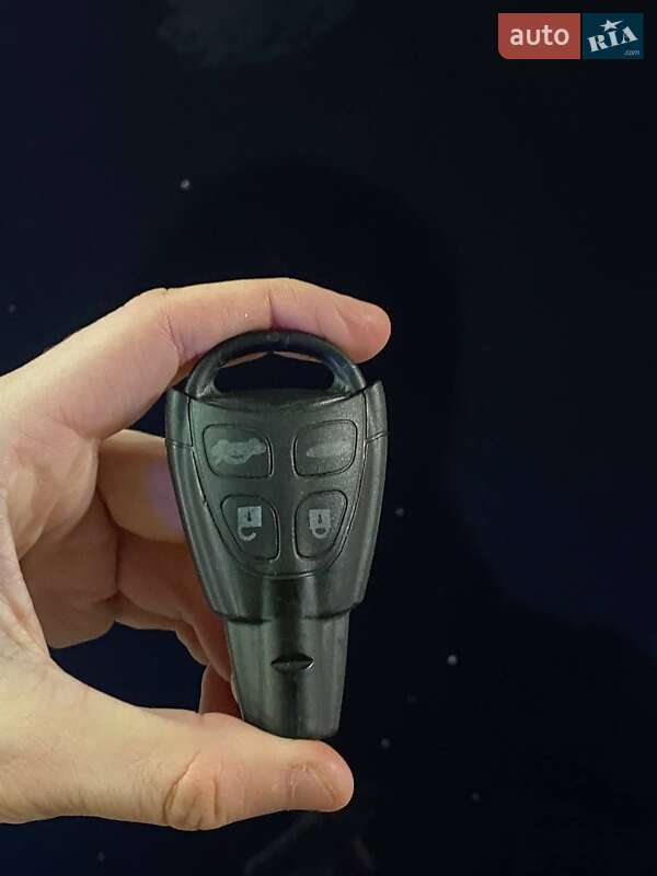 Седан Saab 9-3 2003 в Борисполі