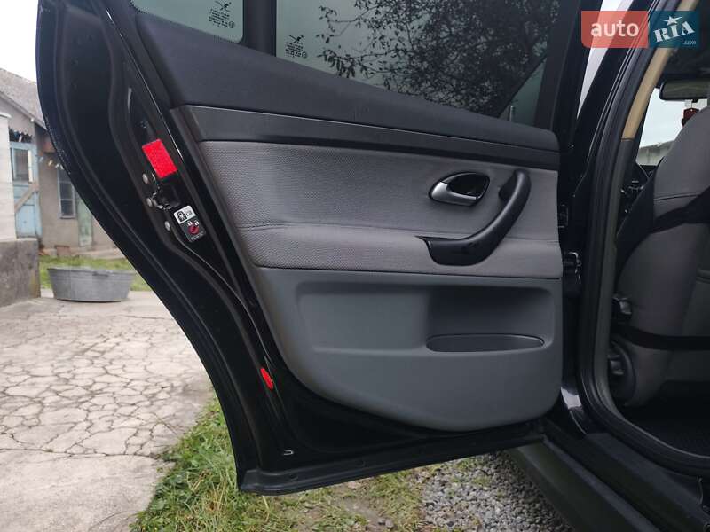 Седан Saab 9-3 2002 в Шепетовке фото 13 Седан Saab 9-3 2002 в Шепетовке