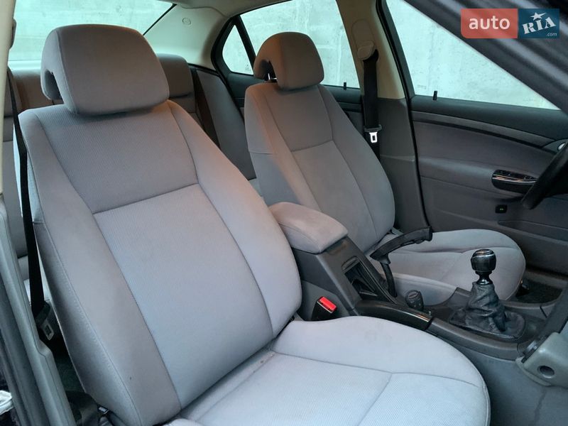 Седан Saab 9-3 2003 в Киеве