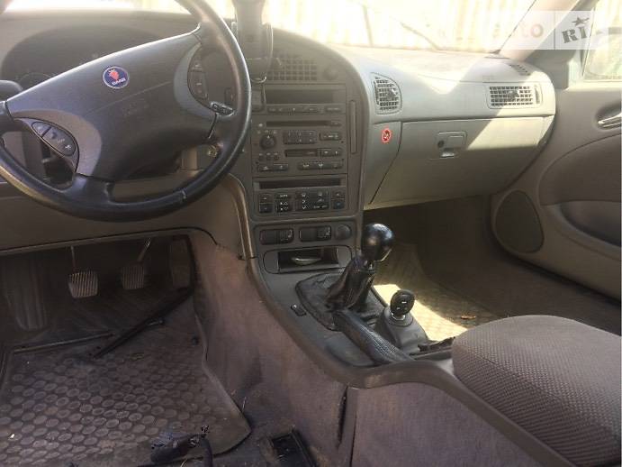 Saab 9-5 2000 года