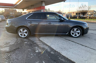 Седан Saab 9-5 2010 в Ужгороді