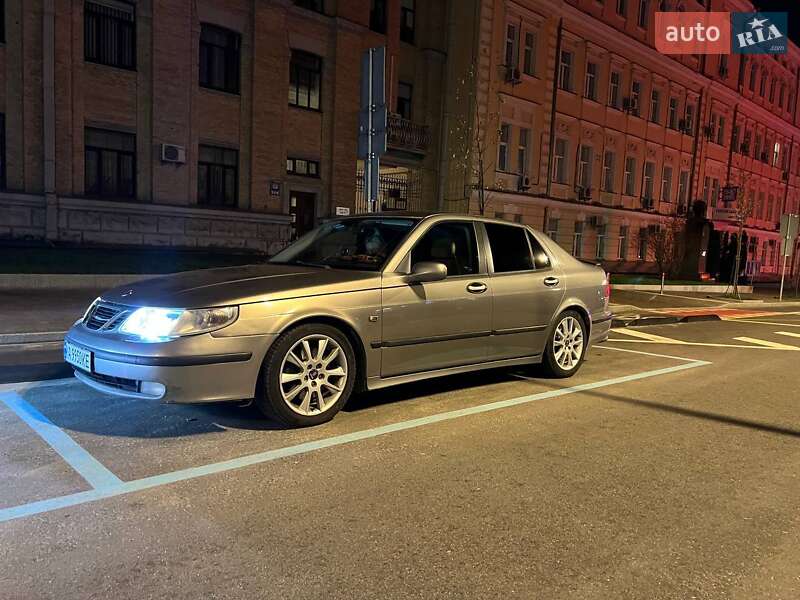 Седан Saab 9-5 2003 в Киеве