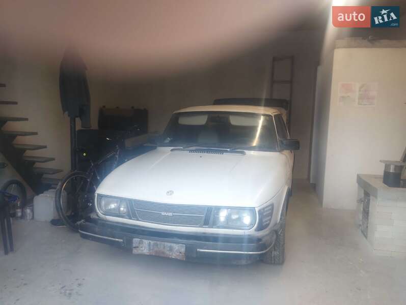 Saab 900 1986