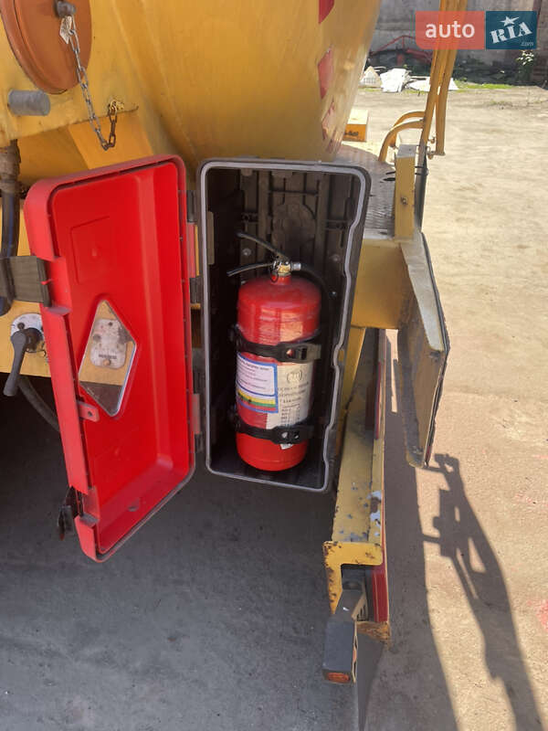 Цистерна Sahin Tanker 3FT 2009 в Бахмаче