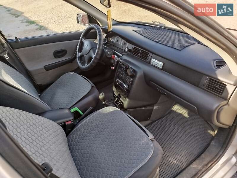 Седан Samand EL 2007 в Южноукраинске