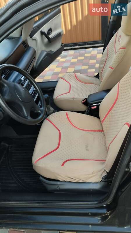 Седан Samand EL 2007 в Красилові