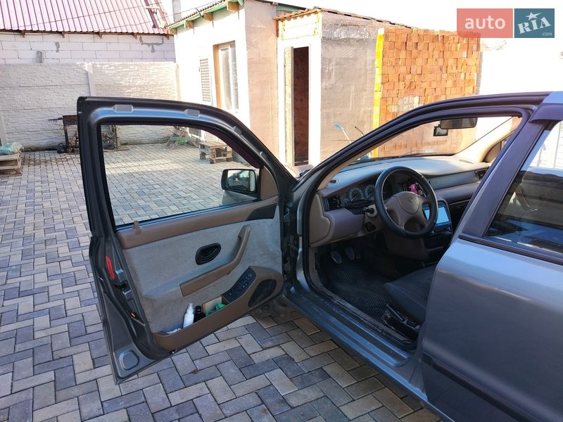 Седан Samand LX 2007 в Николаеве