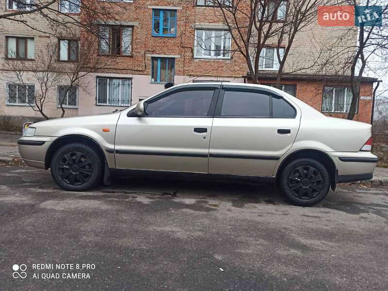 Седан Samand Soren 2008 в Тиврову
