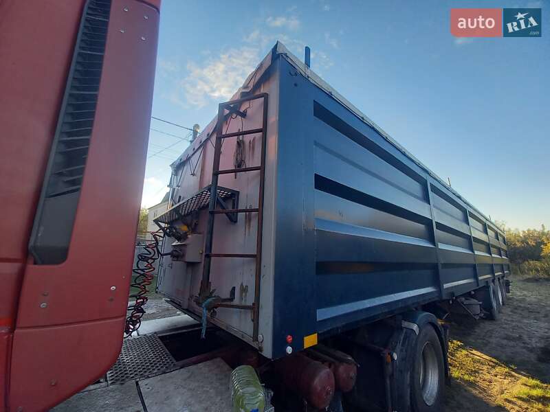 Зерновоз - напівпричіп Samro C 1998 в Каневі