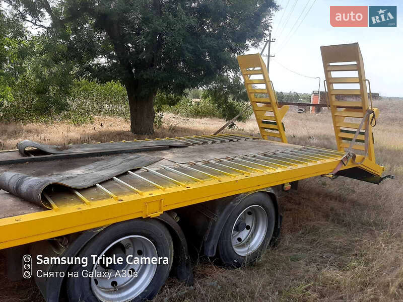 Низкорамна платформа Samro RT 26RJ 2006 в Ізмаїлі