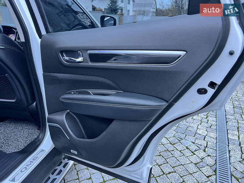 Позашляховик / Кросовер Samsung QM6 2016 в Вінниці