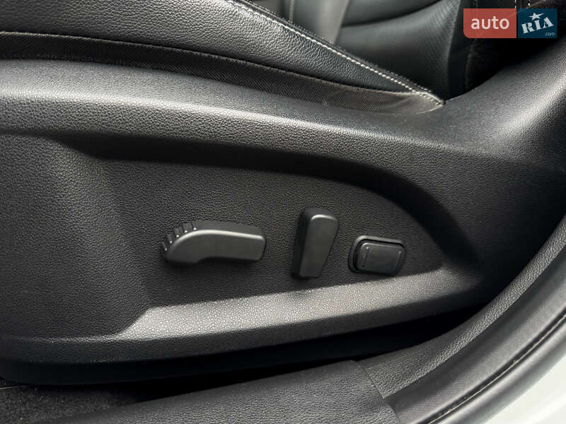 Позашляховик / Кросовер Samsung QM6 2017 в Києві