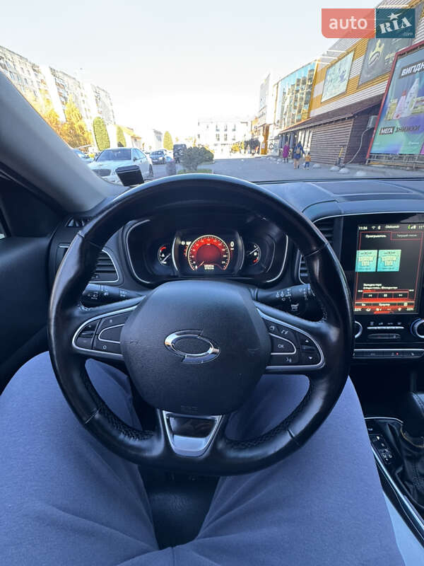 Внедорожник / Кроссовер Samsung QM6 2016 в Ужгороде фото 26 Внедорожник / Кроссовер Samsung QM6 2016 в Ужгороде