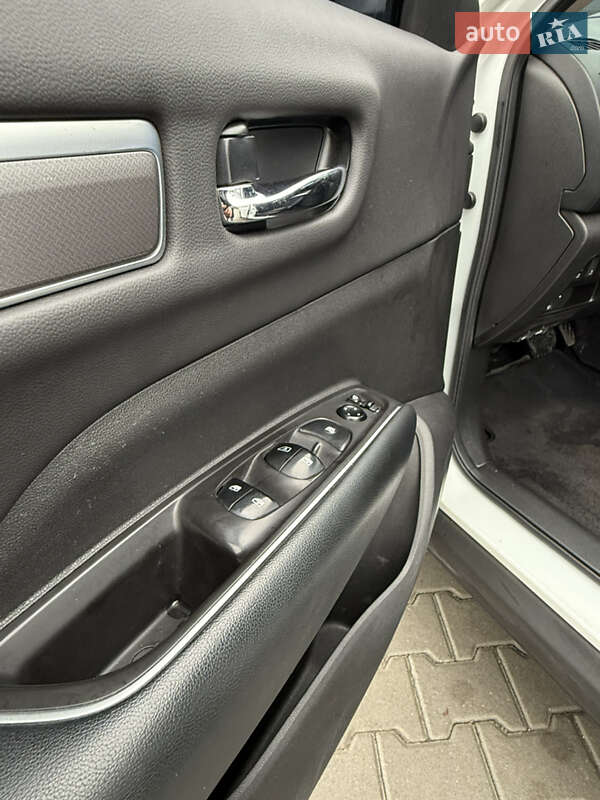 Внедорожник / Кроссовер Samsung QM6 2017 в Виннице