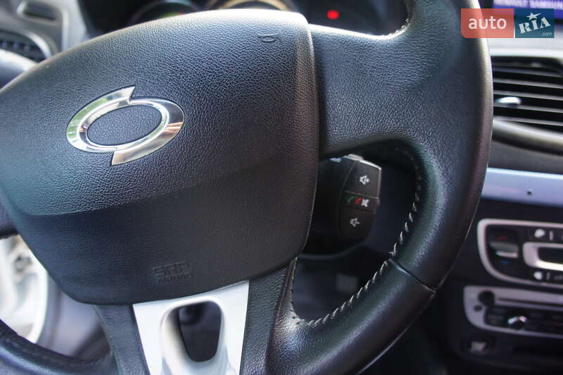 Седан Samsung SM3 2015 в Чернігові