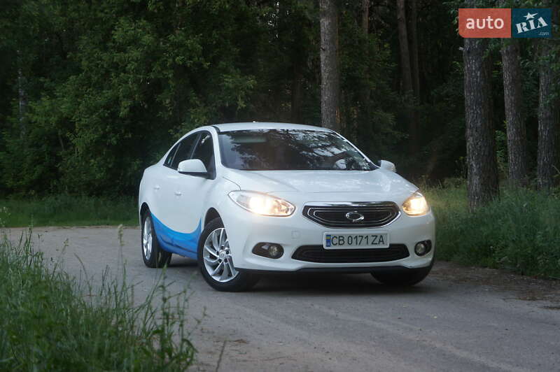 Седан Samsung SM3 2015 в Чернігові