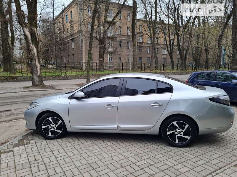 Седан Samsung SM3 2017 в Дніпрі