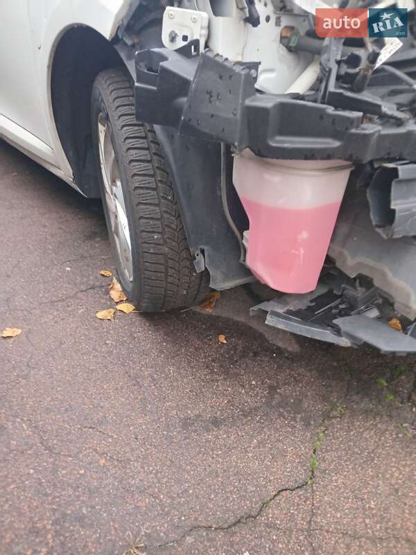 Седан Samsung SM3 2016 в Киеве