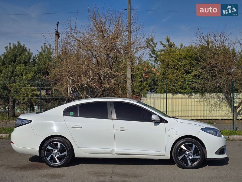 Седан Samsung SM3 2019 в Хмельницком