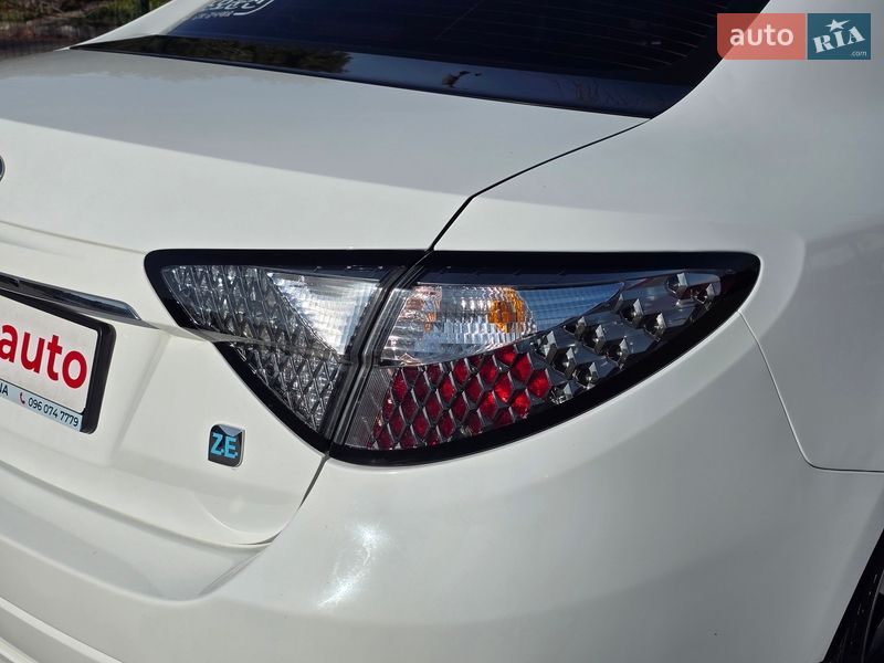 Седан Samsung SM3 2019 в Хмельницком