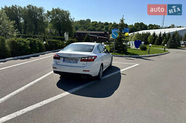 Седан Samsung SM5 2012 в 