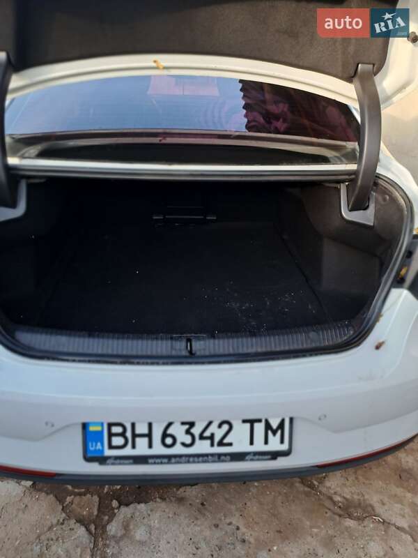 Седан Samsung SM6 2016 в Белгороде-Днестровском